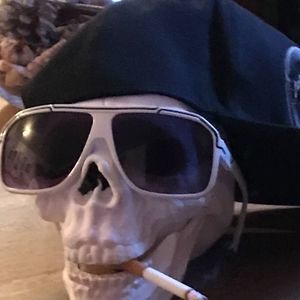 Meet your Posher, Raphael